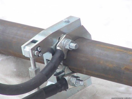 Фото: разморозка трубопровода сварочным аппаратом