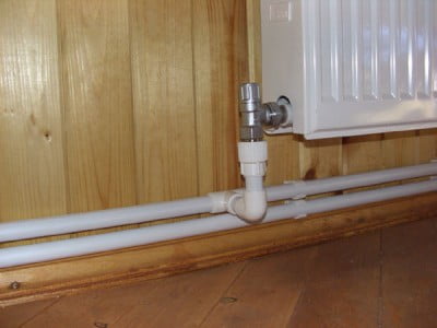 Фото: Присоединение к двухтрубной системе отопления в частном доме