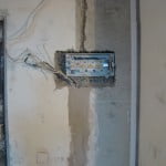 Фото: размещение автоматов в панельном доме для замены электропроводки