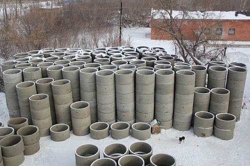 Фото: бетонные кольца для колодца и канализации