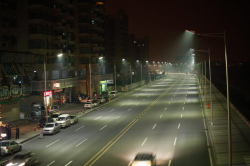 Фото: освещение светодиодами дорог