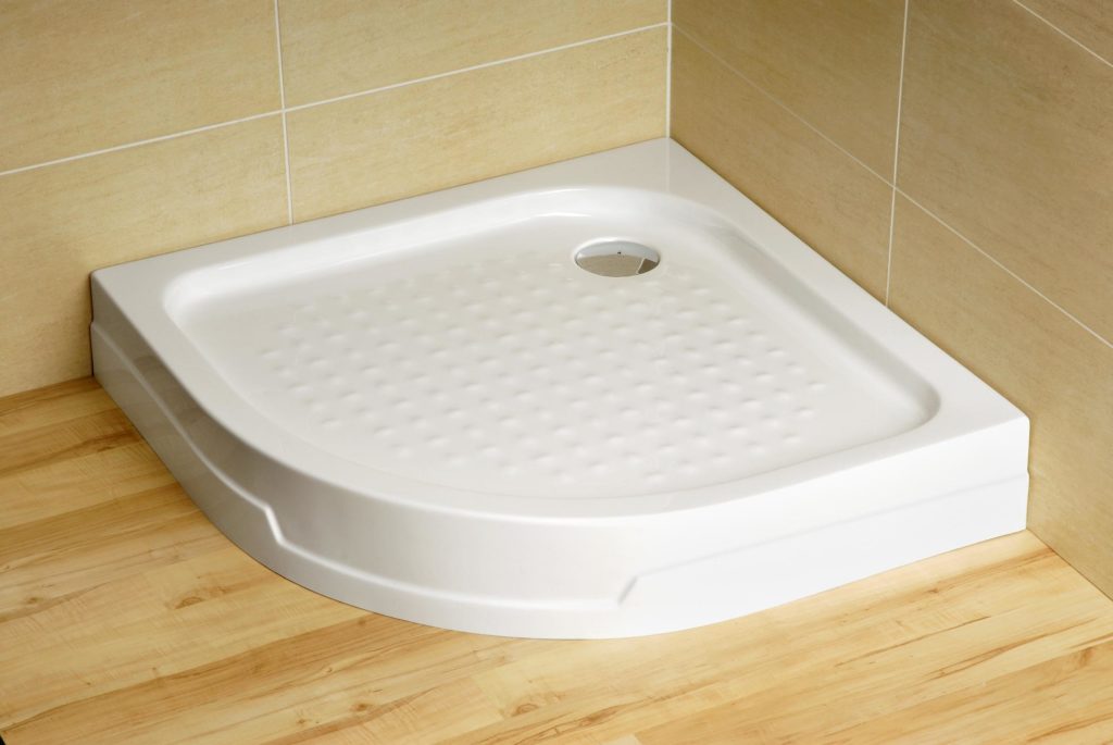 Как выбрать акриловый поддон: его отличия от других